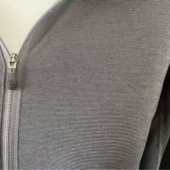 Columbia Titanium Omni-Shade Grey Quarter Zip Pullover - Picture 4 of 10